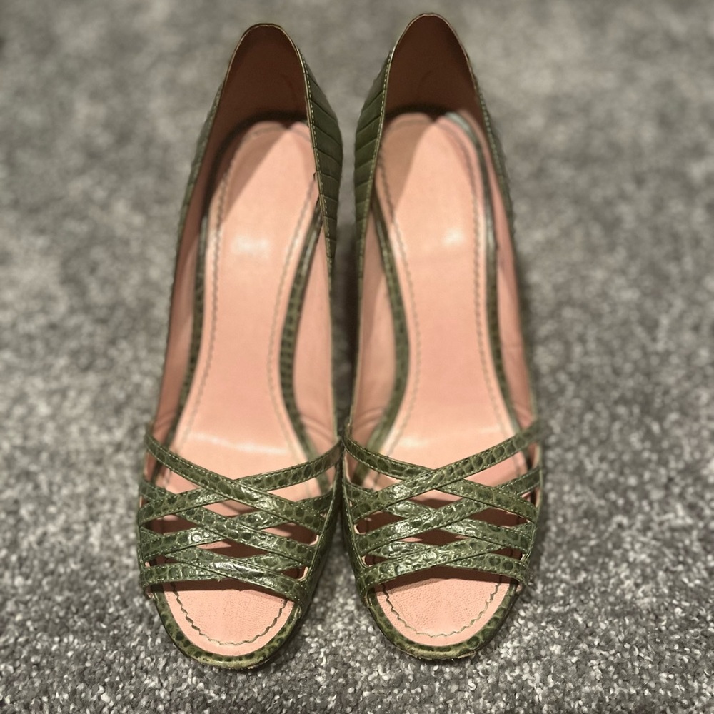 Green snake skin Peep Toe Heel size 6